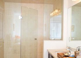 Bathroom Frameless Glass Showers