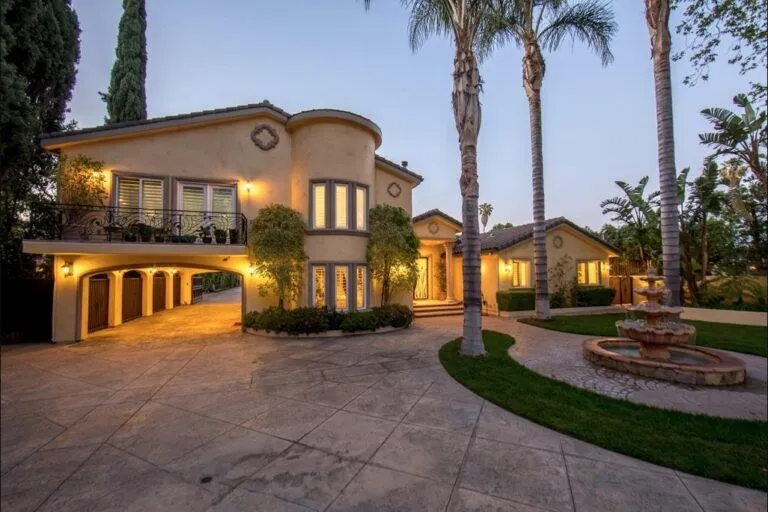 Woodland Hills Home