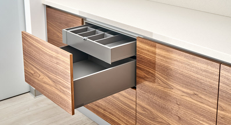 Glossy Finishes Kitchen Cabinet